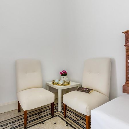 Palazzo Montalbano Bed & Breakfast Шикли Екстериор снимка