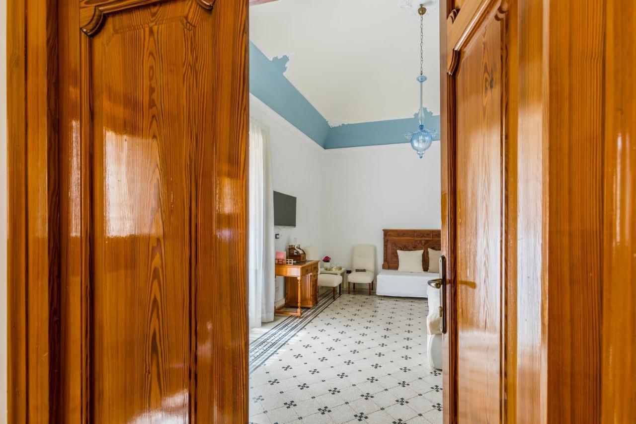 Palazzo Montalbano Bed & Breakfast Шикли Екстериор снимка