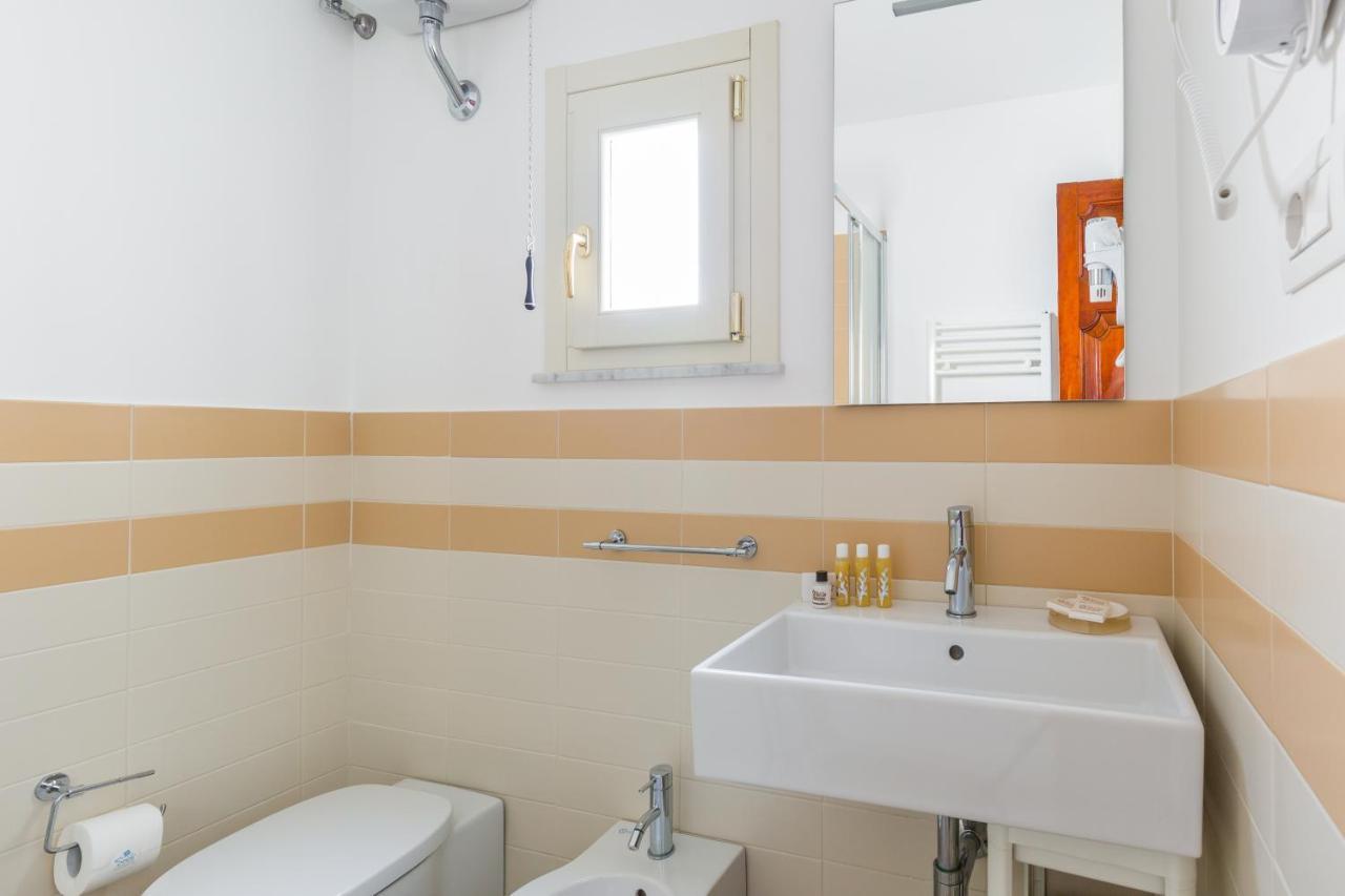 Palazzo Montalbano Bed & Breakfast Шикли Екстериор снимка