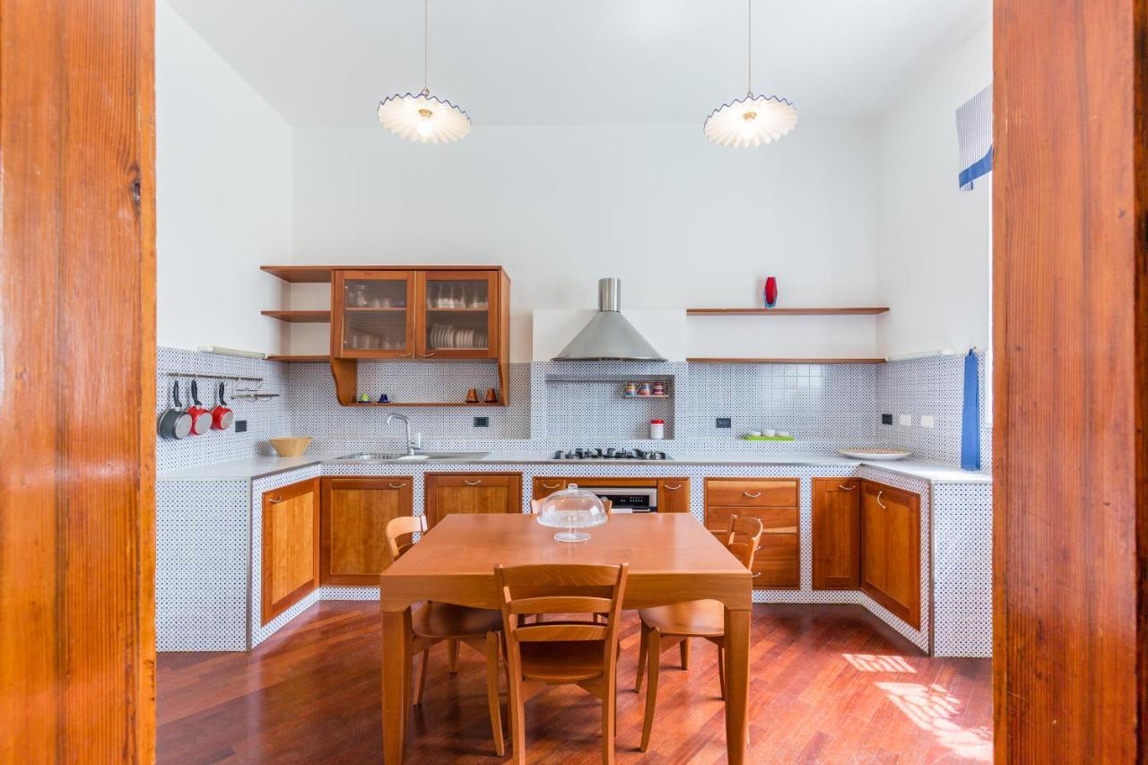 Palazzo Montalbano Bed & Breakfast Шикли Екстериор снимка