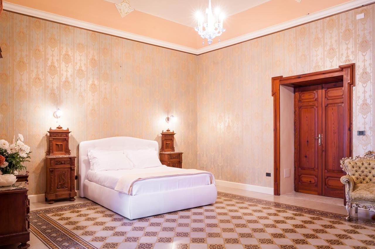 Palazzo Montalbano Bed & Breakfast Шикли Екстериор снимка