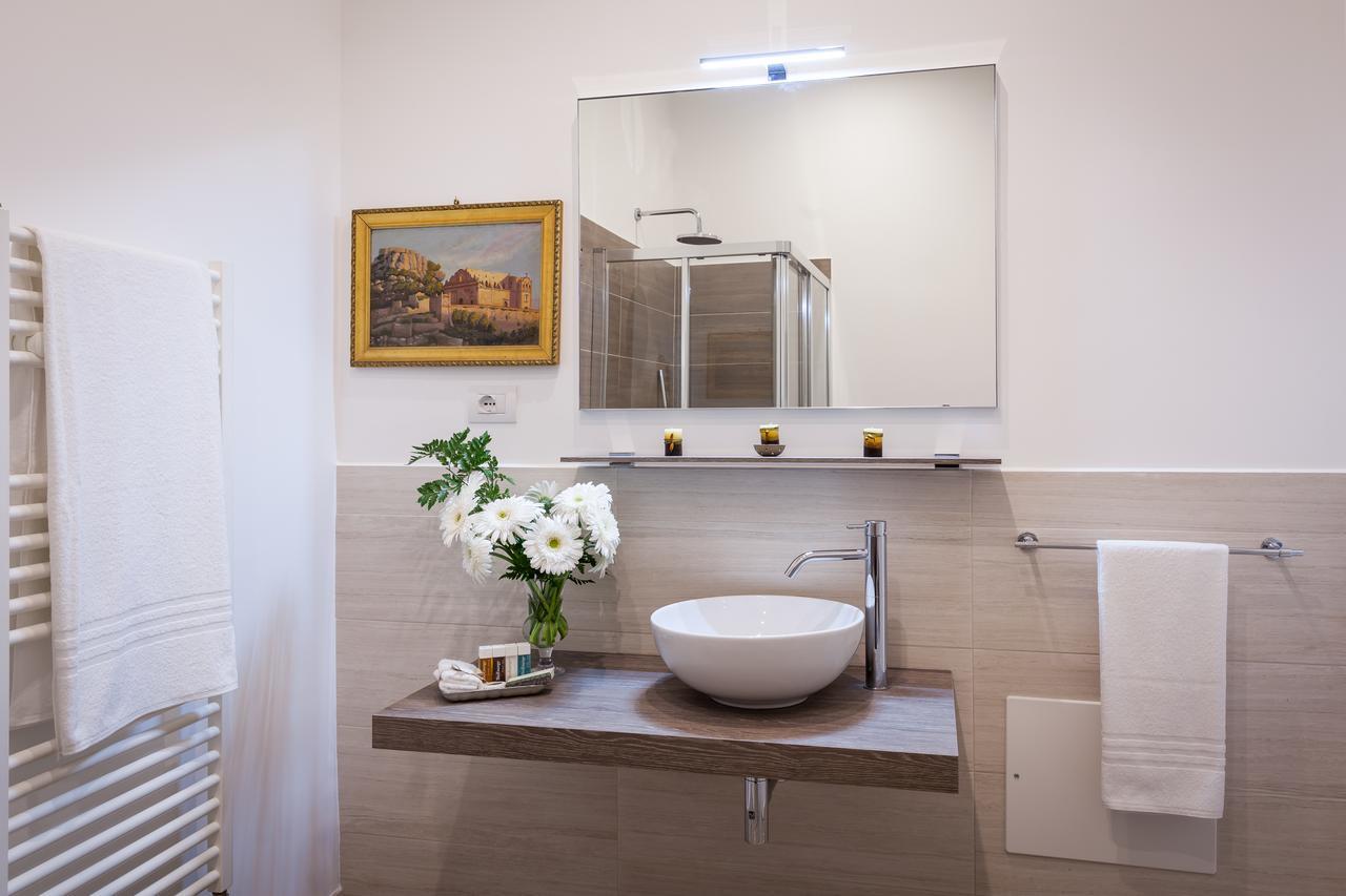 Palazzo Montalbano Bed & Breakfast Шикли Екстериор снимка