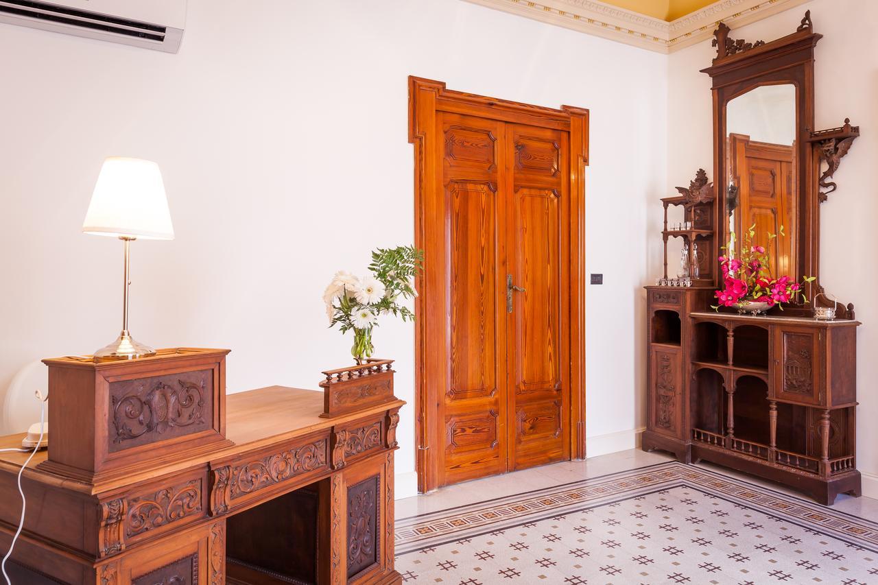 Palazzo Montalbano Bed & Breakfast Шикли Екстериор снимка
