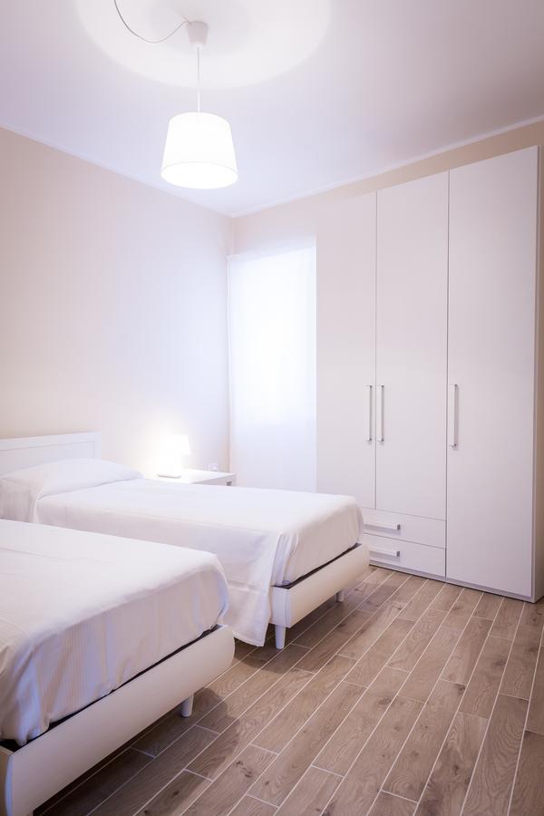 Palazzo Montalbano Bed & Breakfast Шикли Екстериор снимка